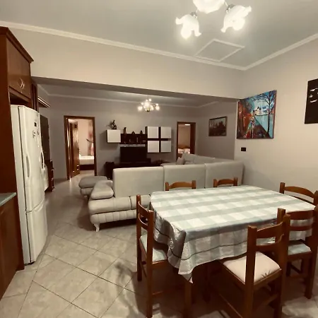 شقة Barjami